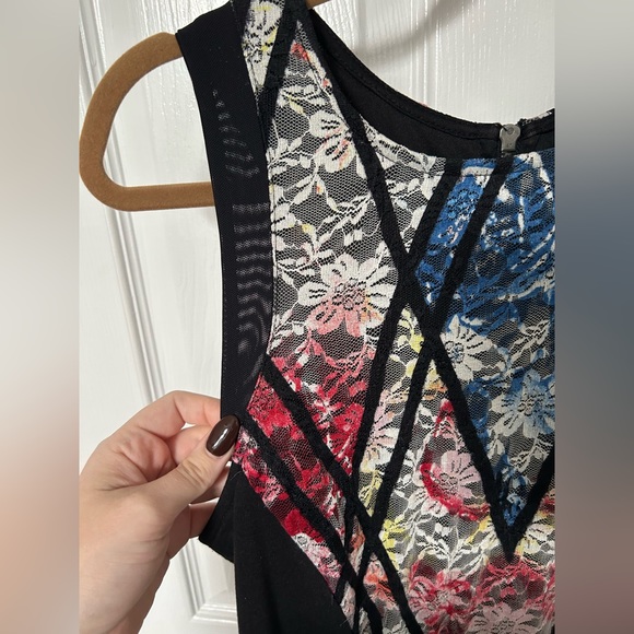 Form fitting formal dress - Picture 3 of 4